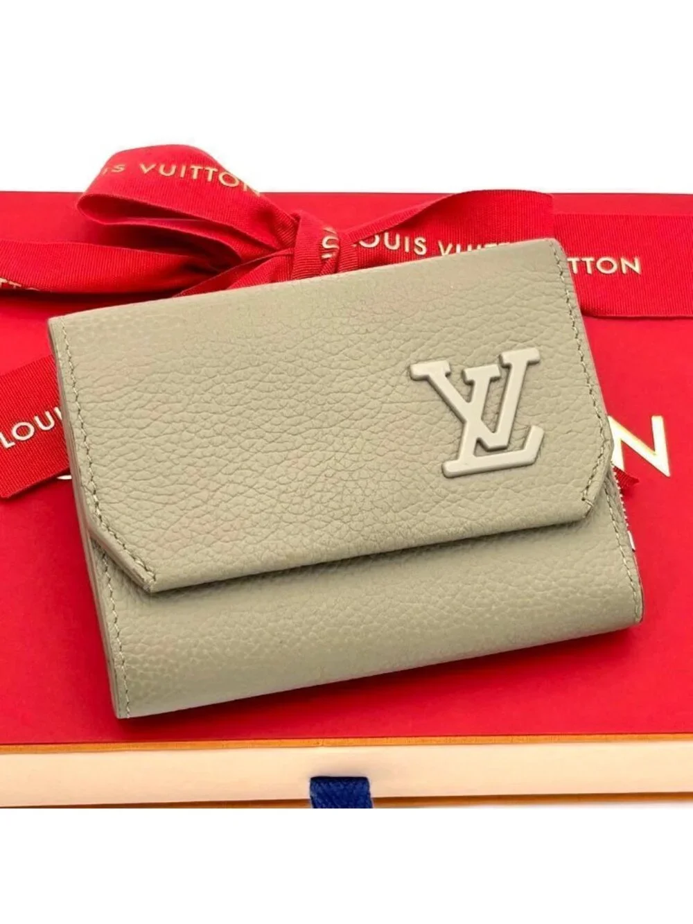 Louis Vuitton brand louis